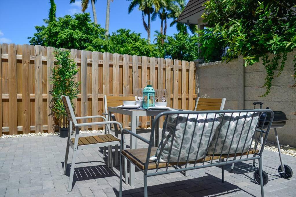 Awesome Townhouse 15 Minutes From The Beach Miami Eksteriør billede